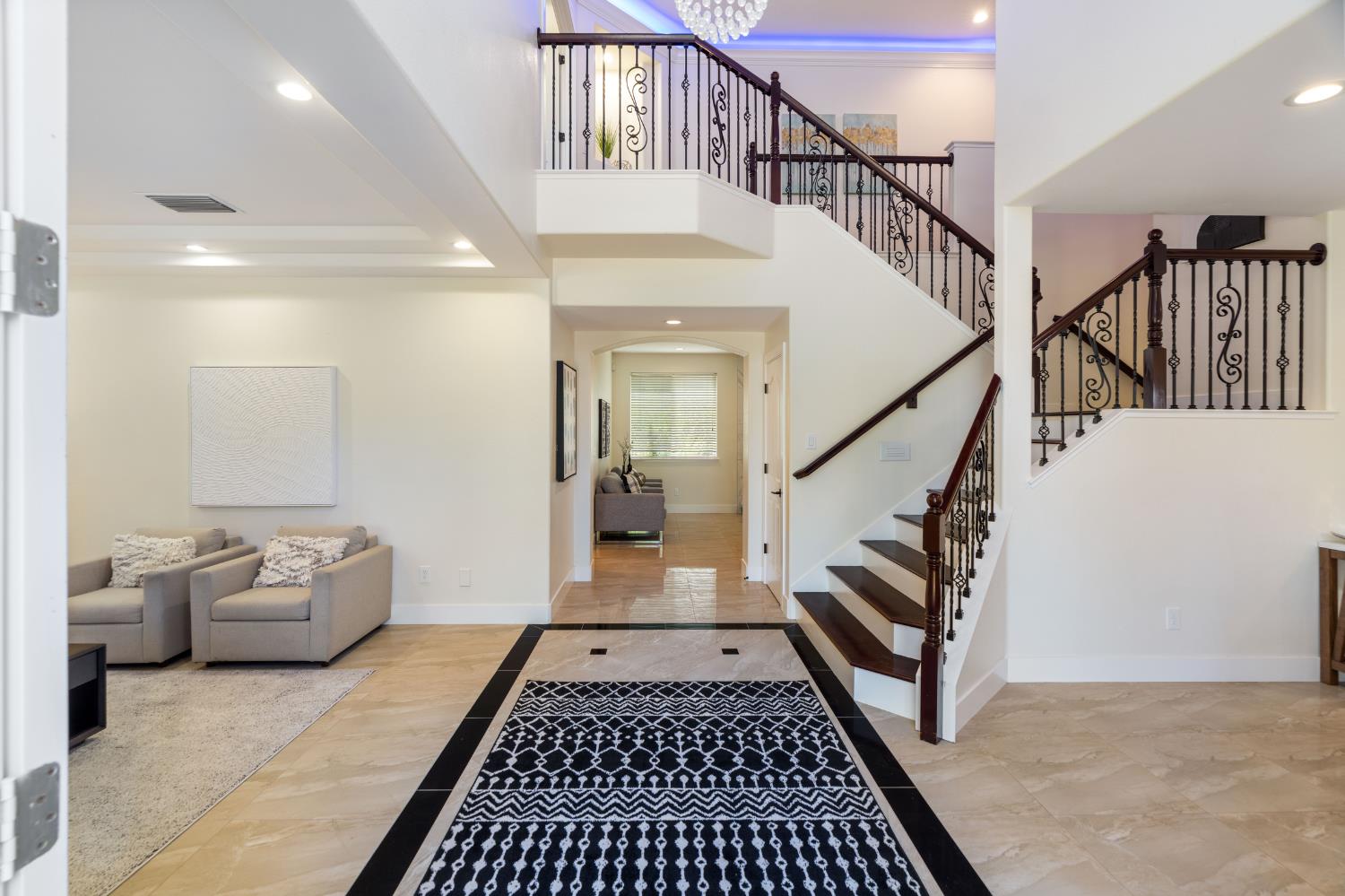 3240 Hopscotch Way