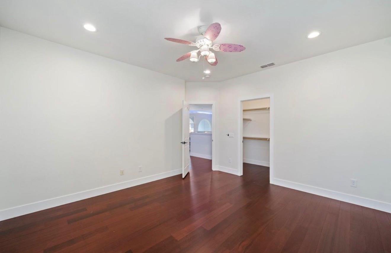 3240 Hopscotch Way
