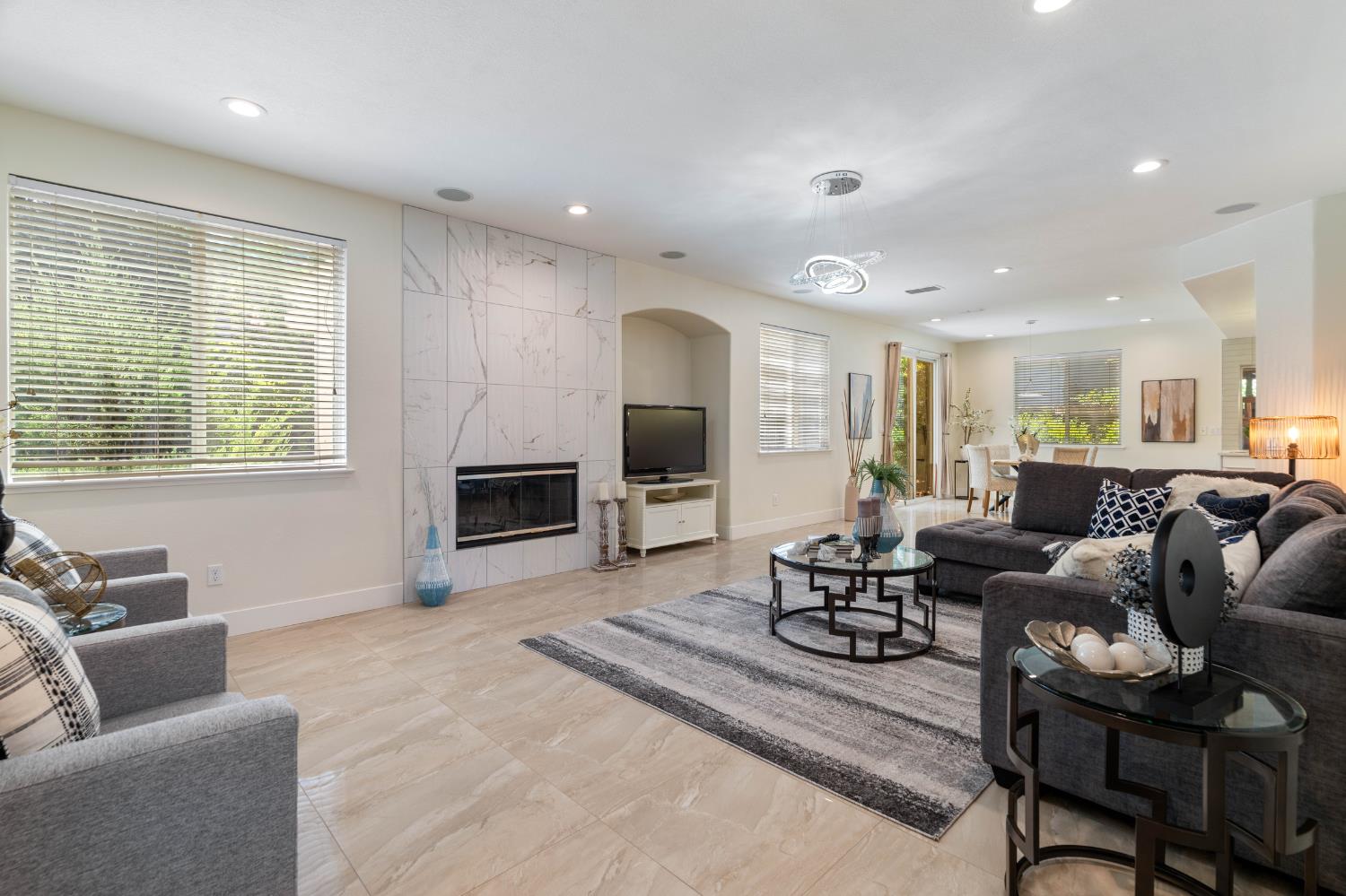 3240 Hopscotch Way