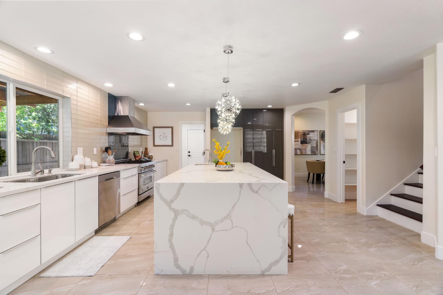 3240 Hopscotch Way
