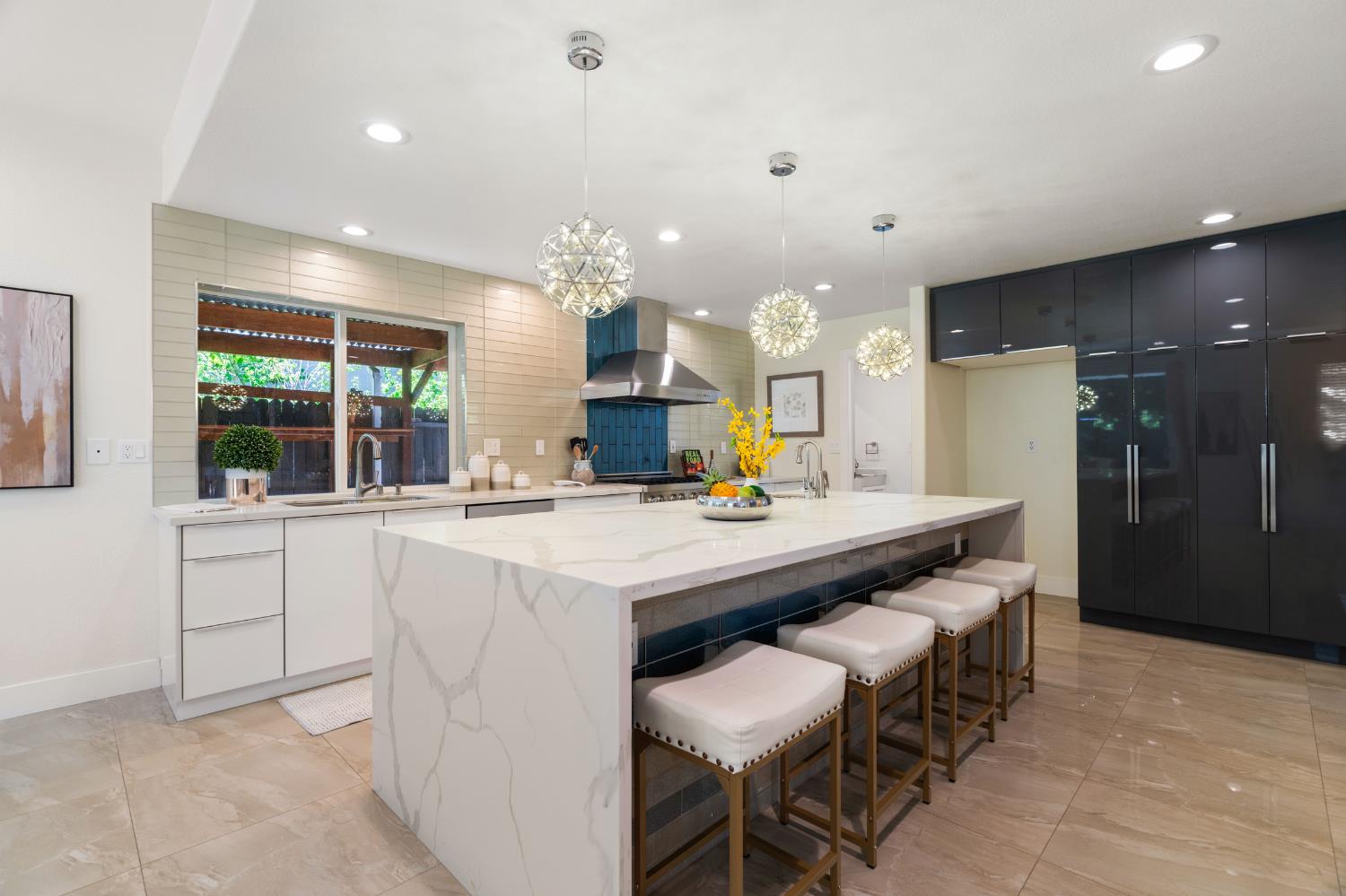 3240 Hopscotch Way