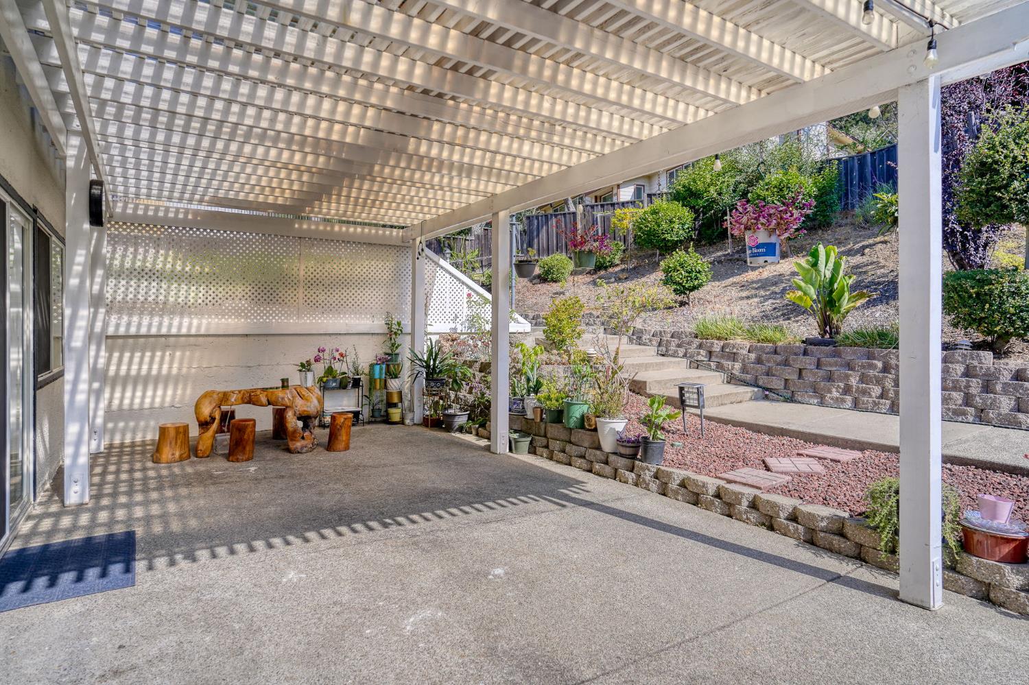 3390 Pinewood Court