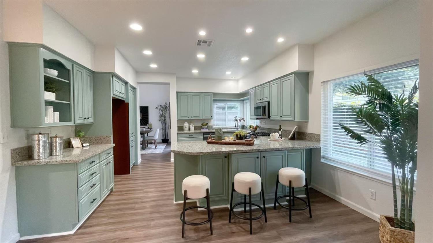 112 Elkins Circle