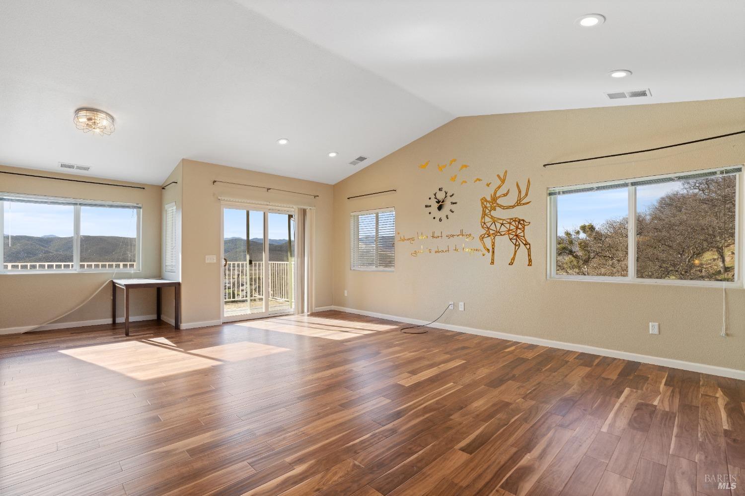 18699 Lakeridge Circle