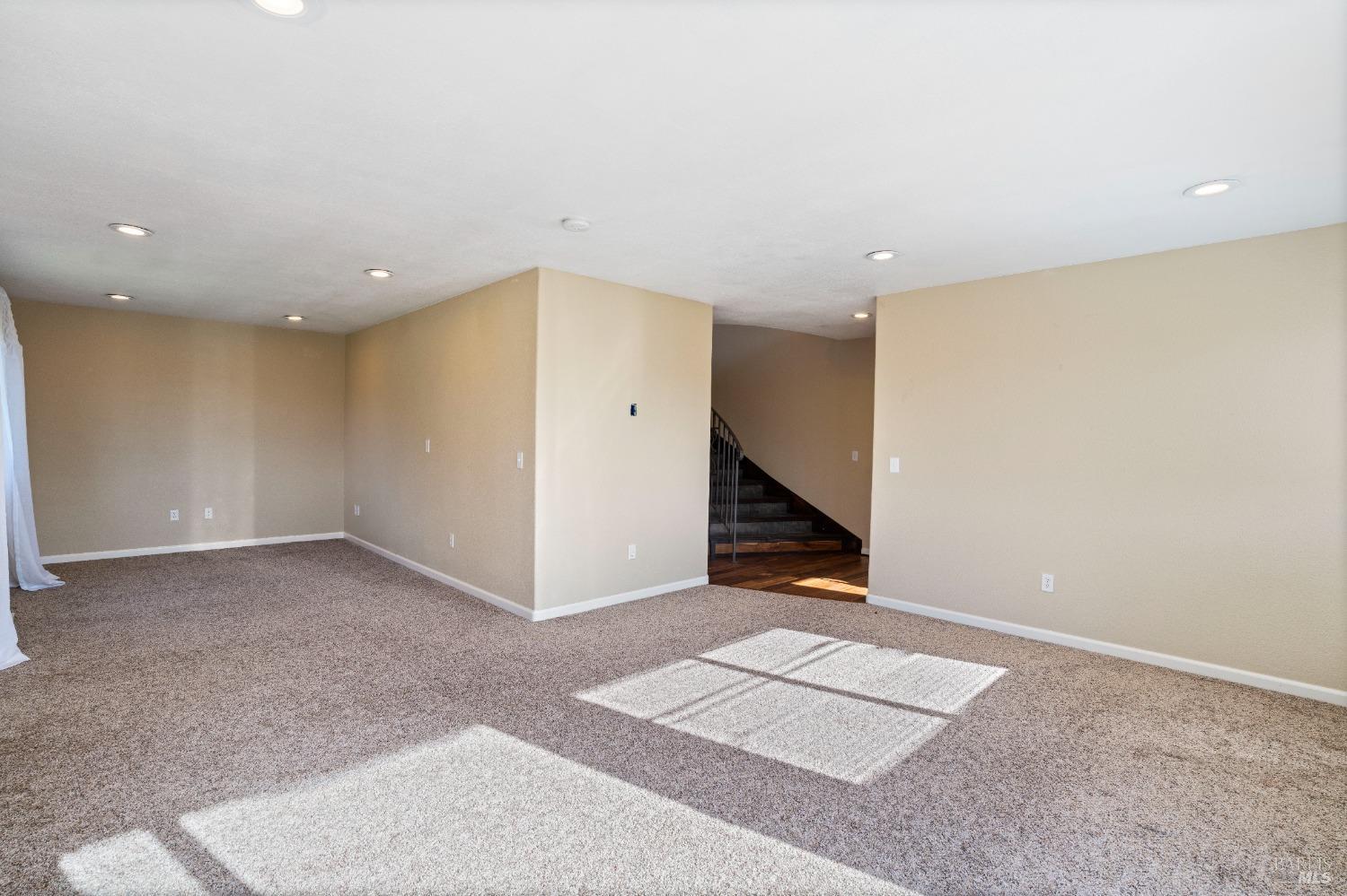 18699 Lakeridge Circle