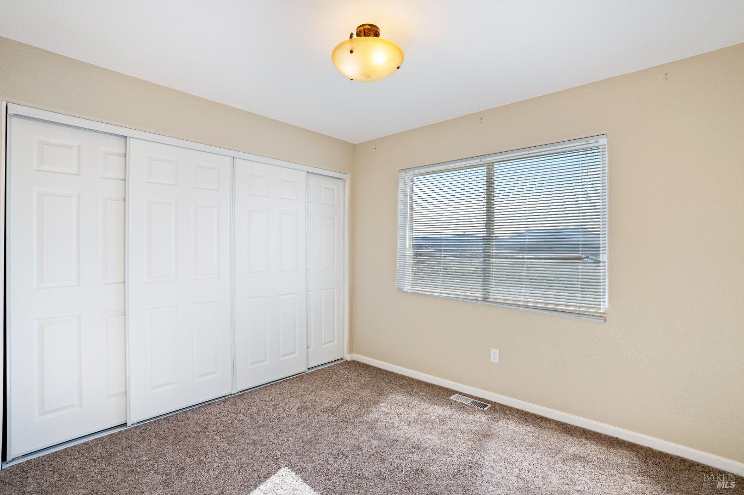 18699 Lakeridge Circle