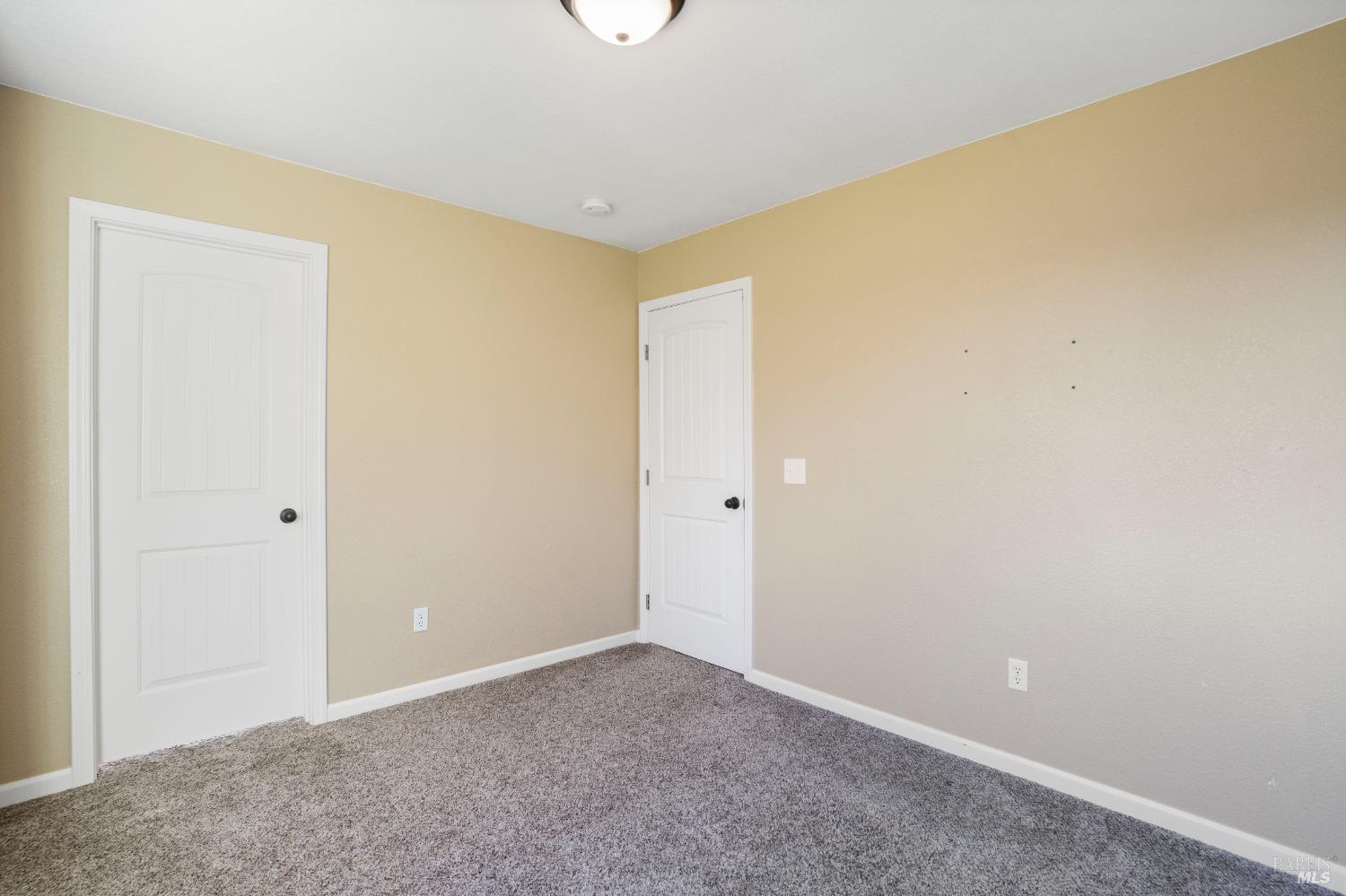 18699 Lakeridge Circle