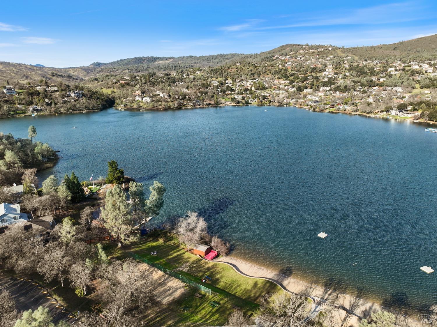 18699 Lakeridge Circle