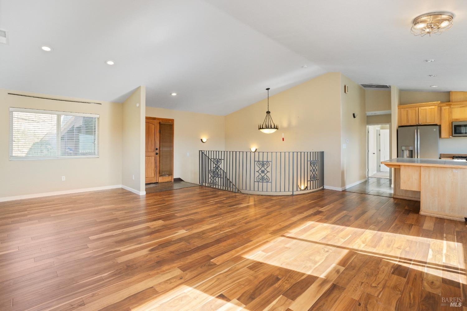 18699 Lakeridge Circle