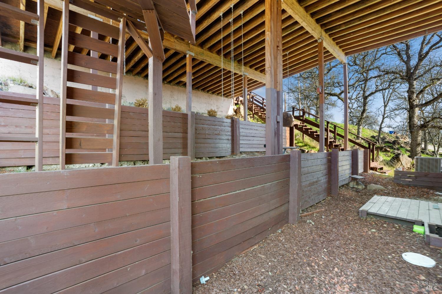 18699 Lakeridge Circle