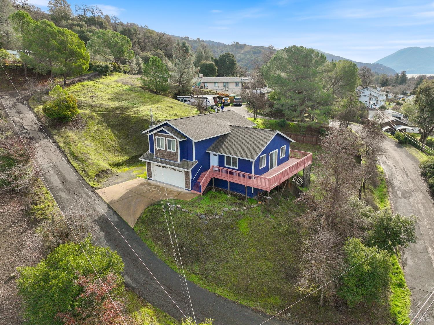 4124 Foothill Drive
