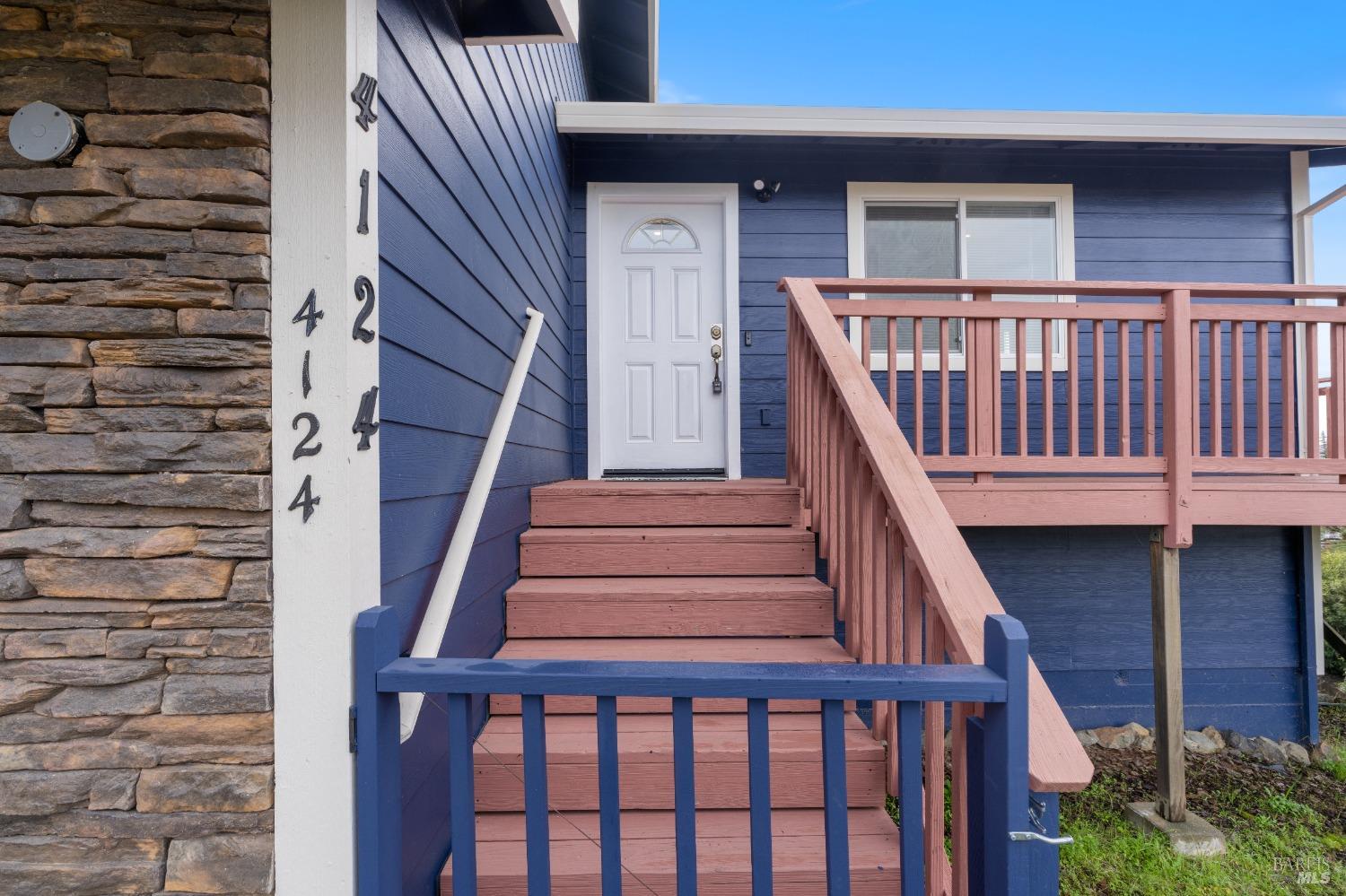 4124 Foothill Drive