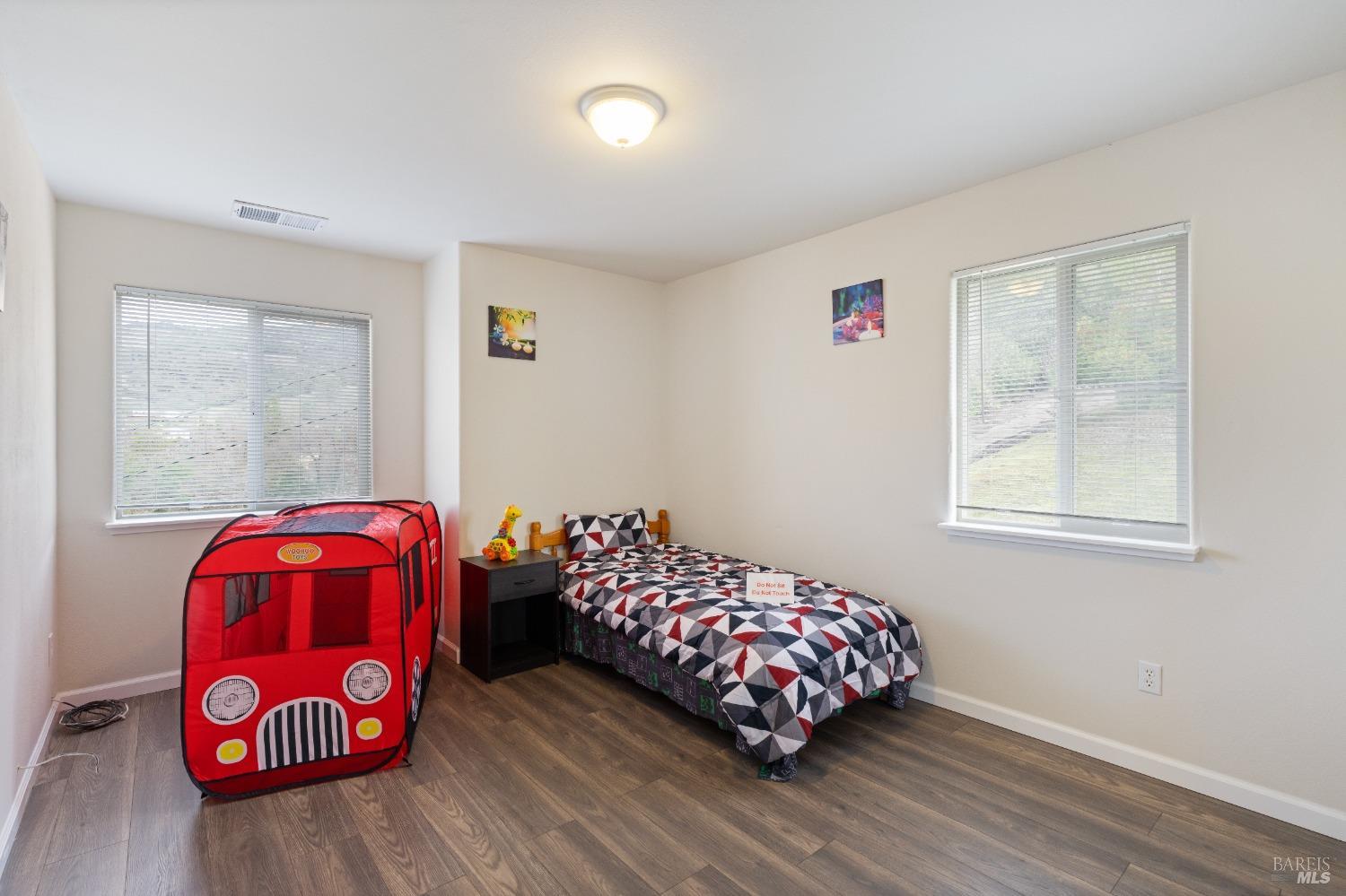 4124 Foothill Drive