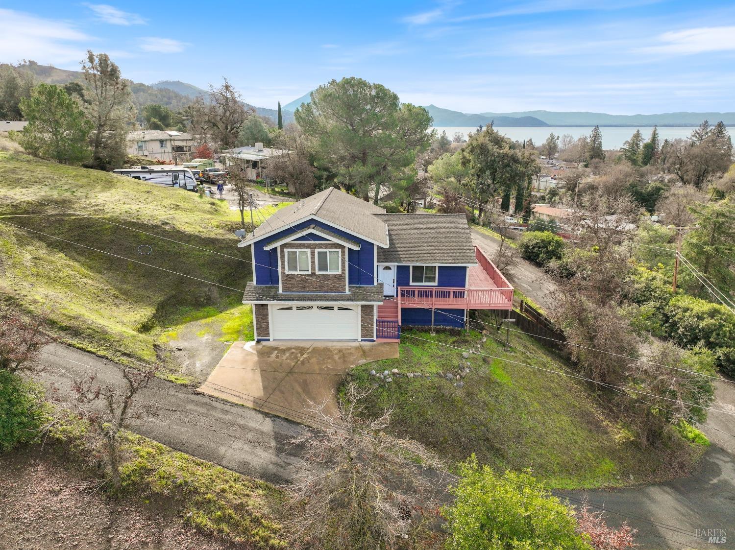 4124 Foothill Drive