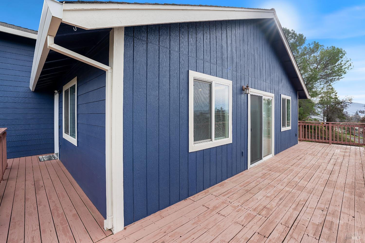 4124 Foothill Drive