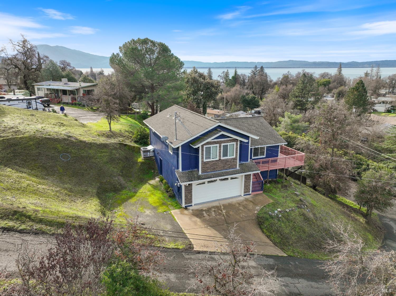 4124 Foothill Drive