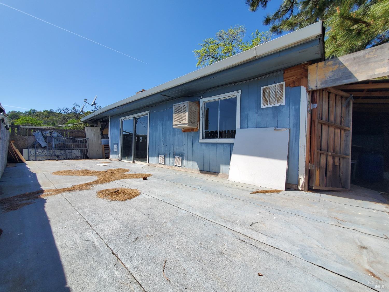 12830 Lakeview Drive