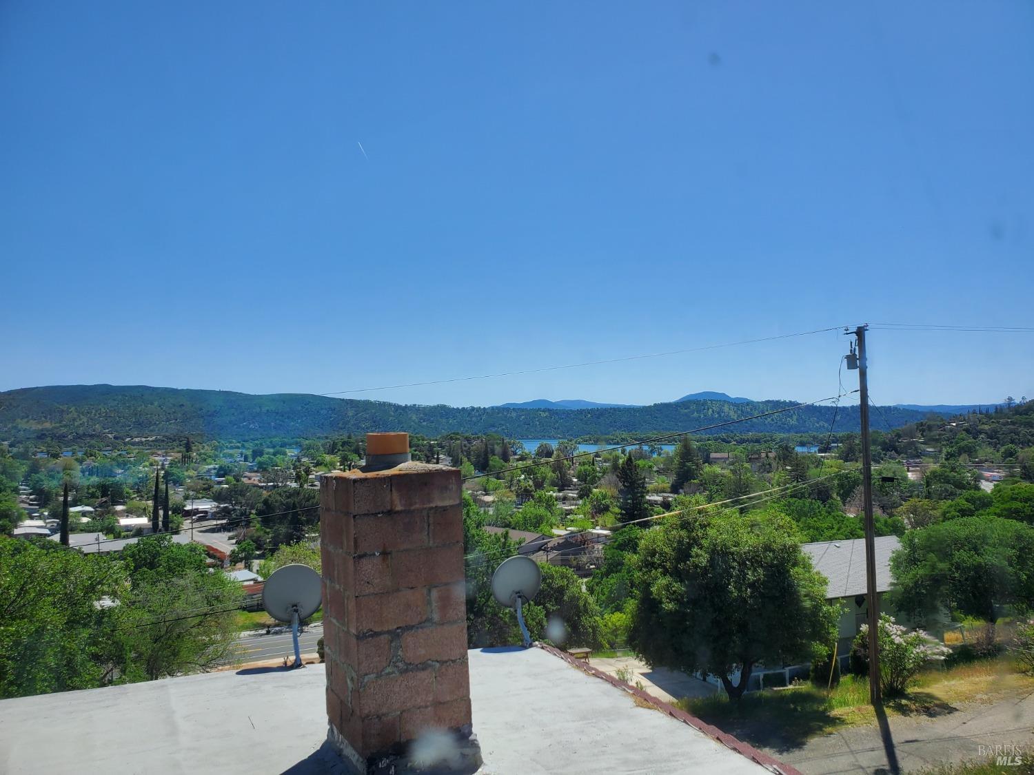 12830 Lakeview Drive