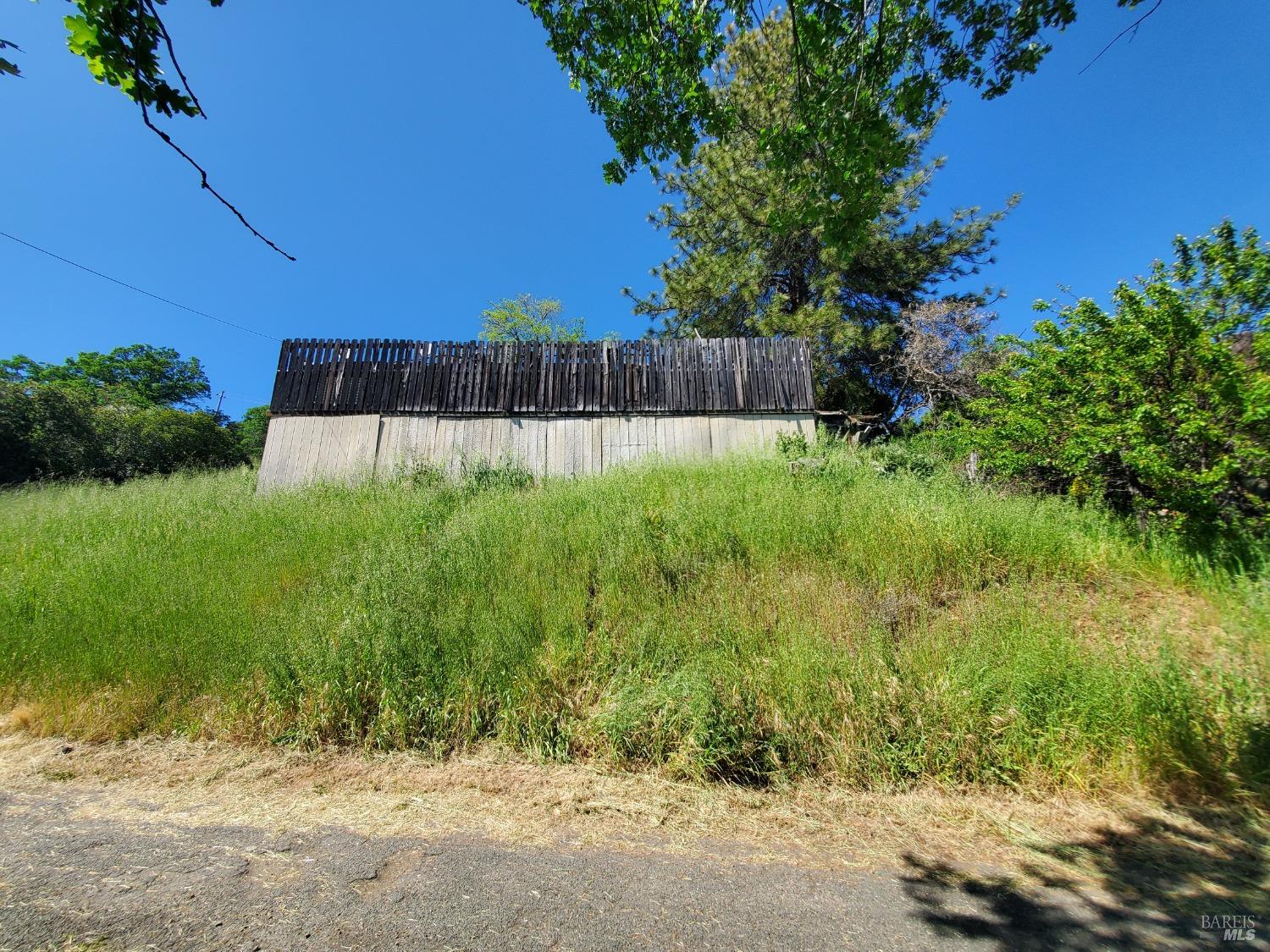 12830 Lakeview Drive