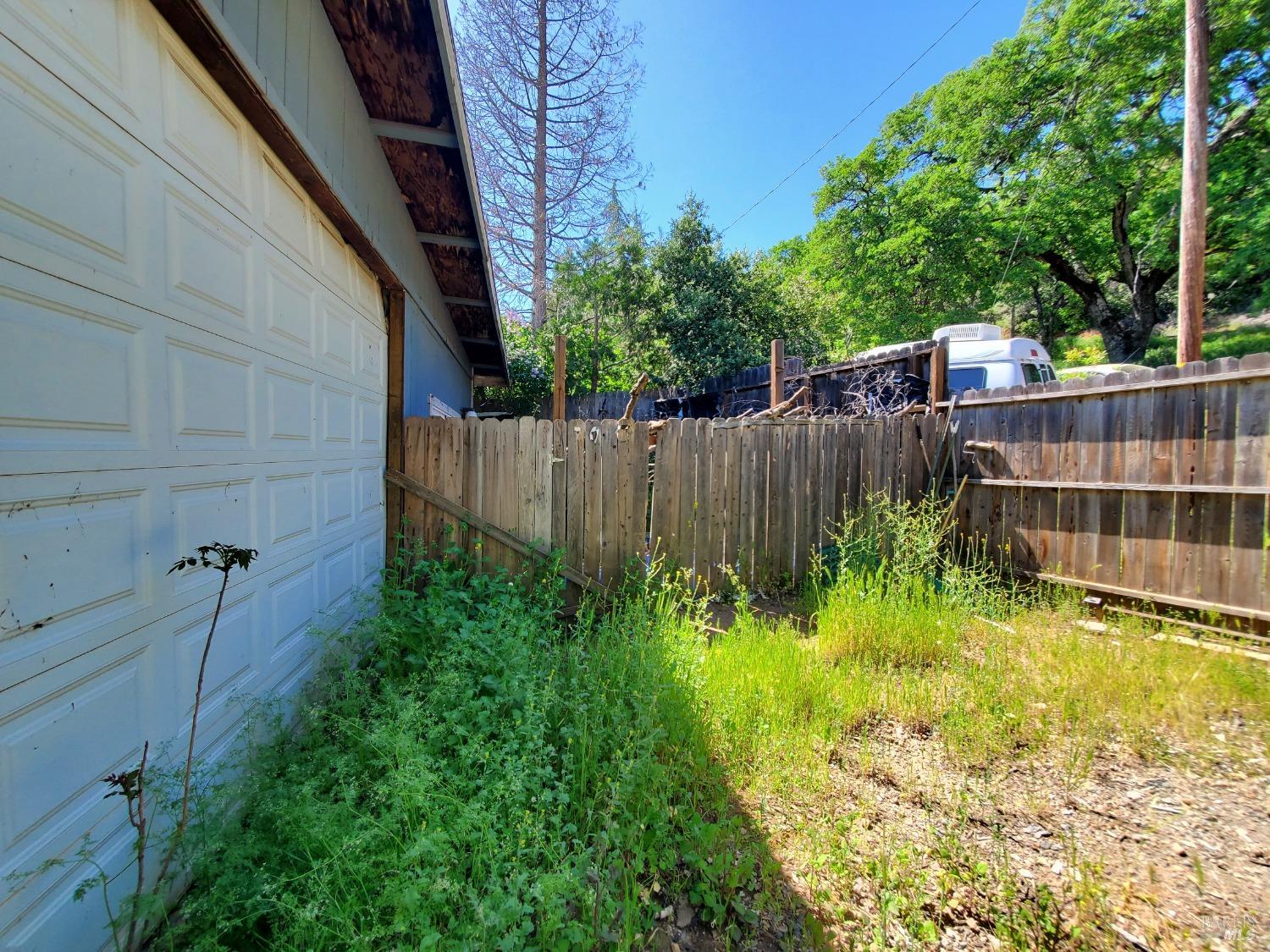 12830 Lakeview Drive