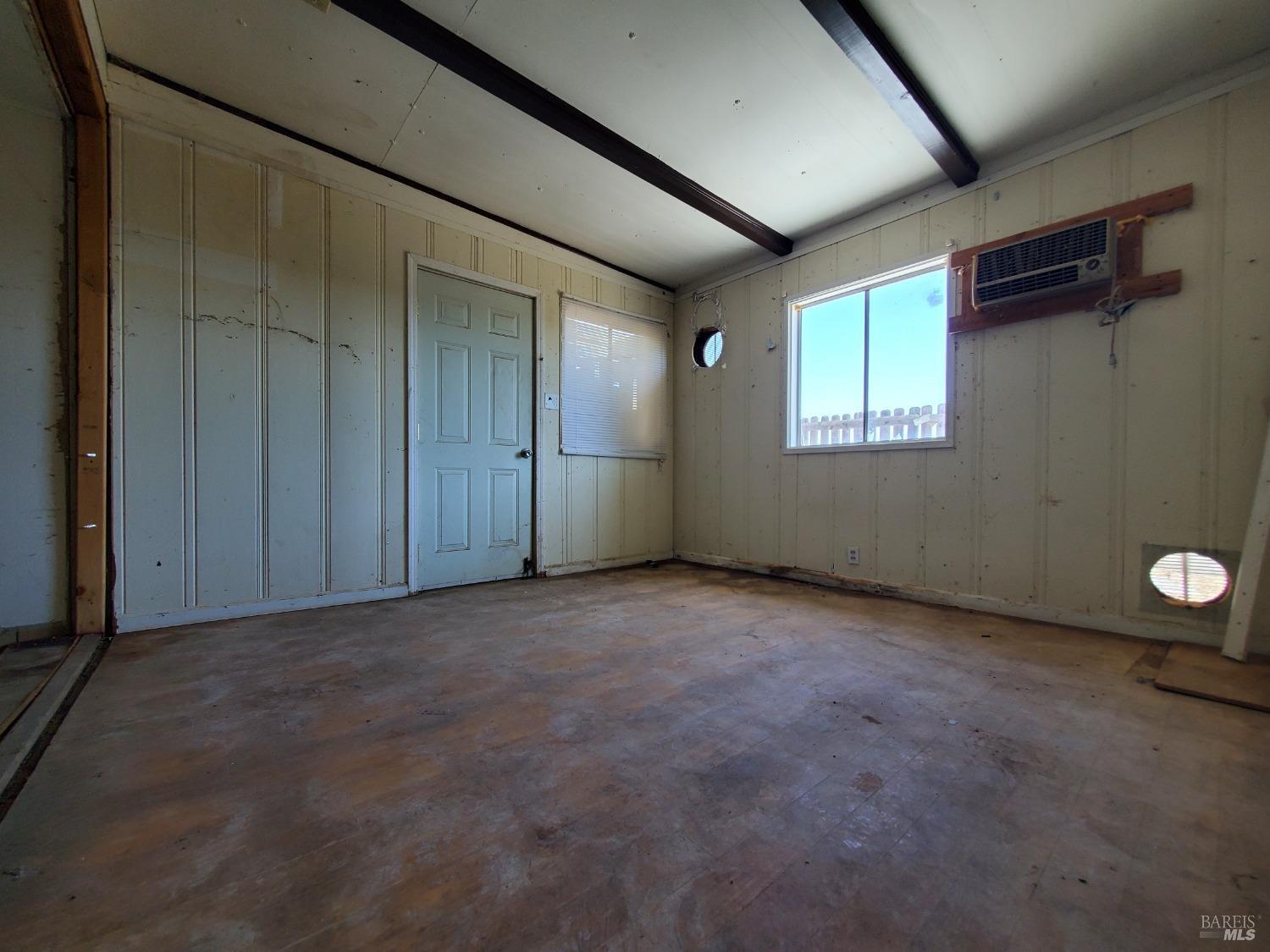 12830 Lakeview Drive