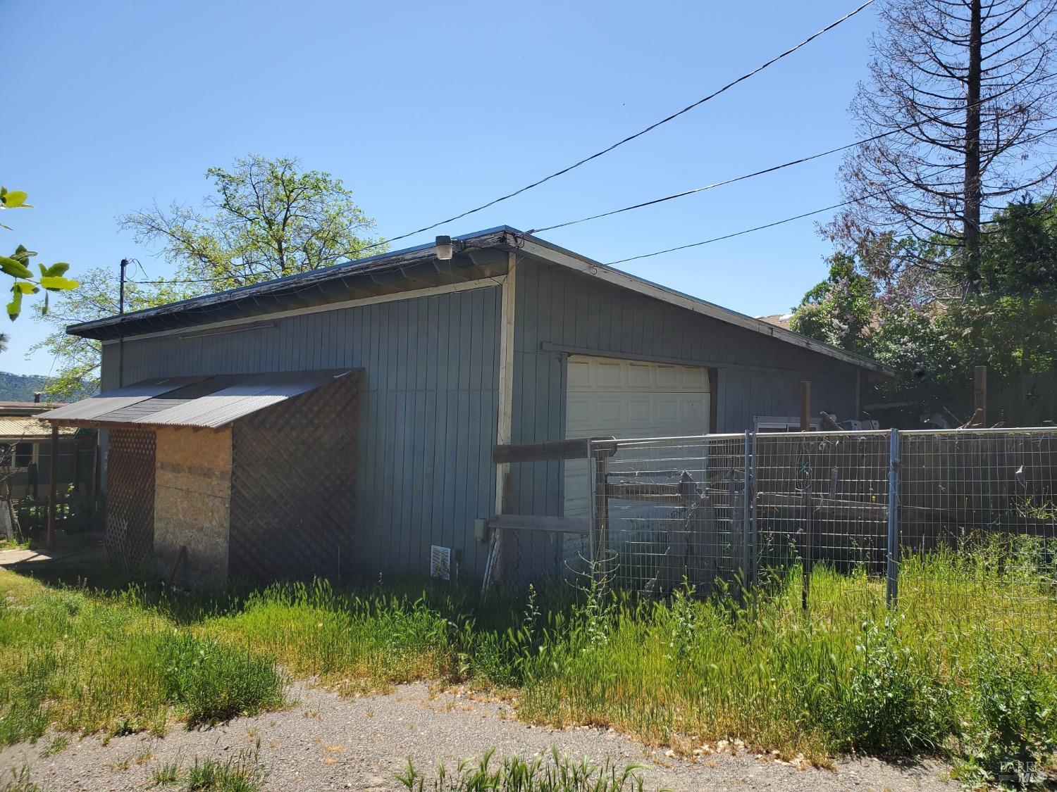12830 Lakeview Drive