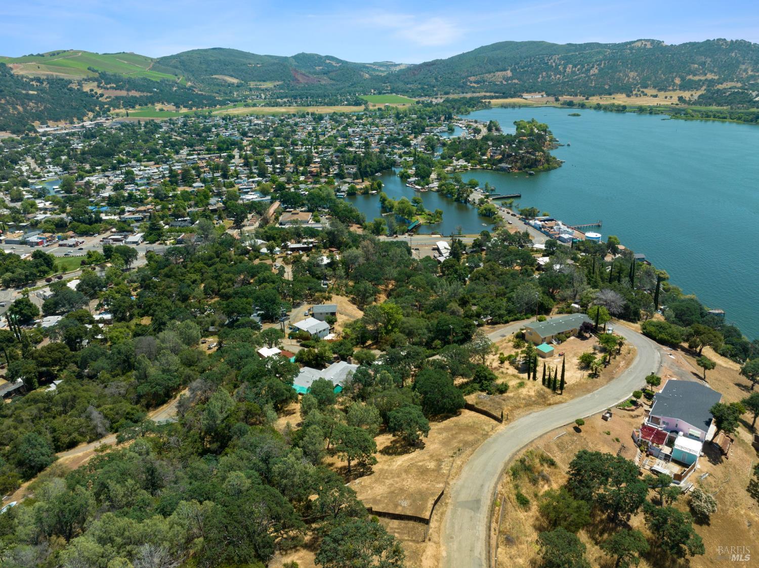 12330 Lakeview Drive