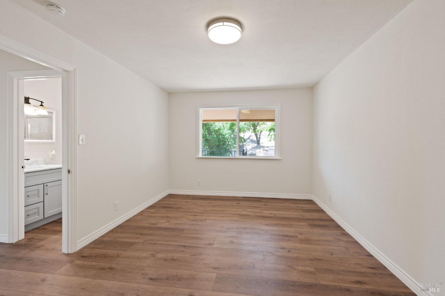12330 Lakeview Drive
