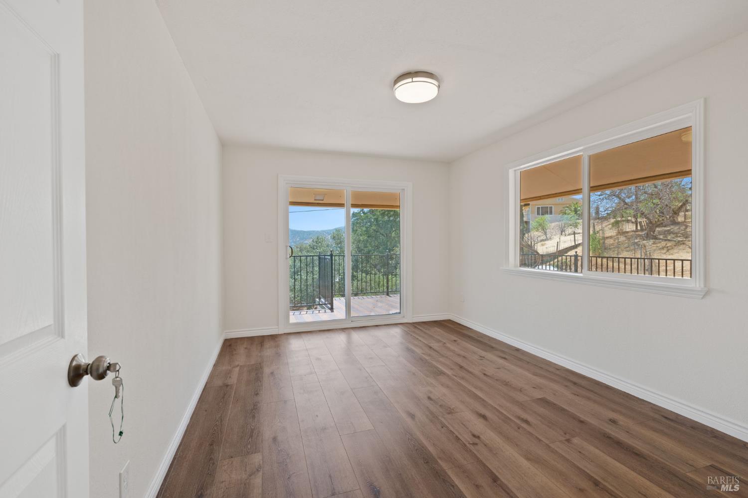 12330 Lakeview Drive