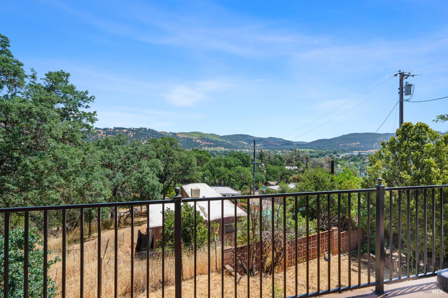 12330 Lakeview Drive