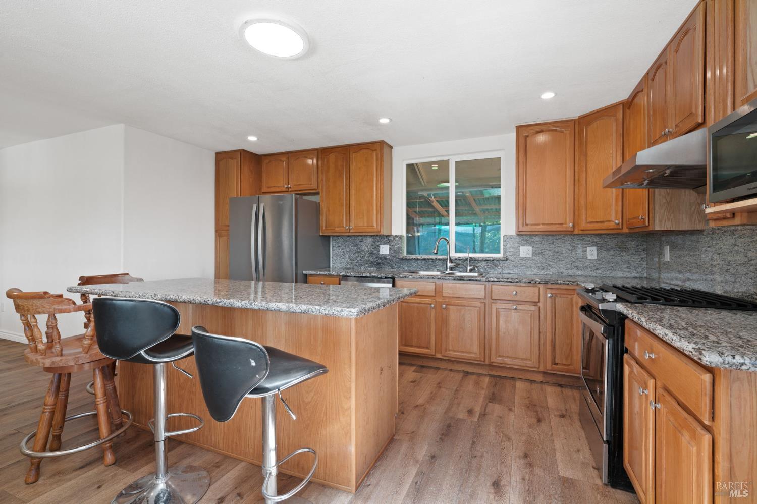 12330 Lakeview Drive