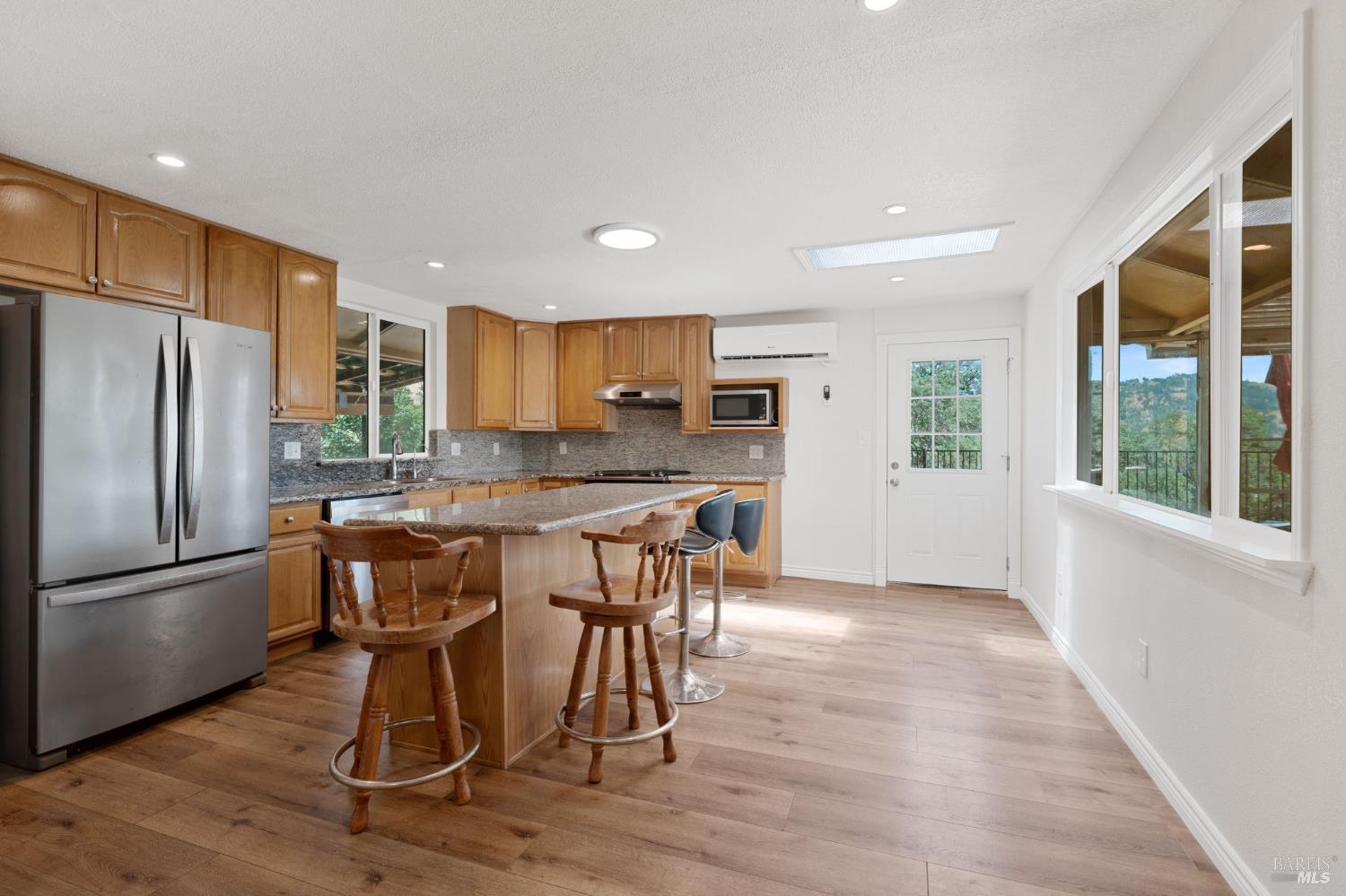 12330 Lakeview Drive