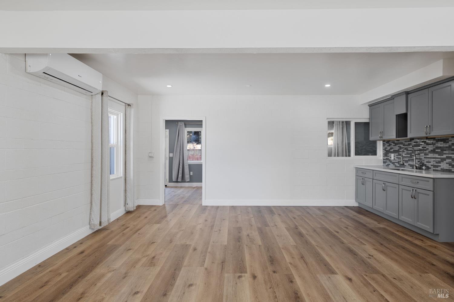 12330 Lakeview Drive
