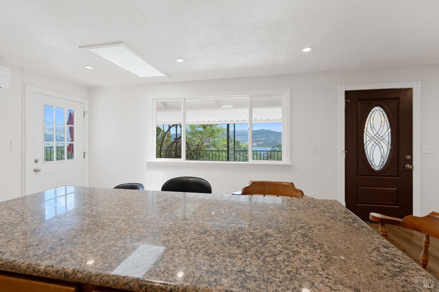 12330 Lakeview Drive