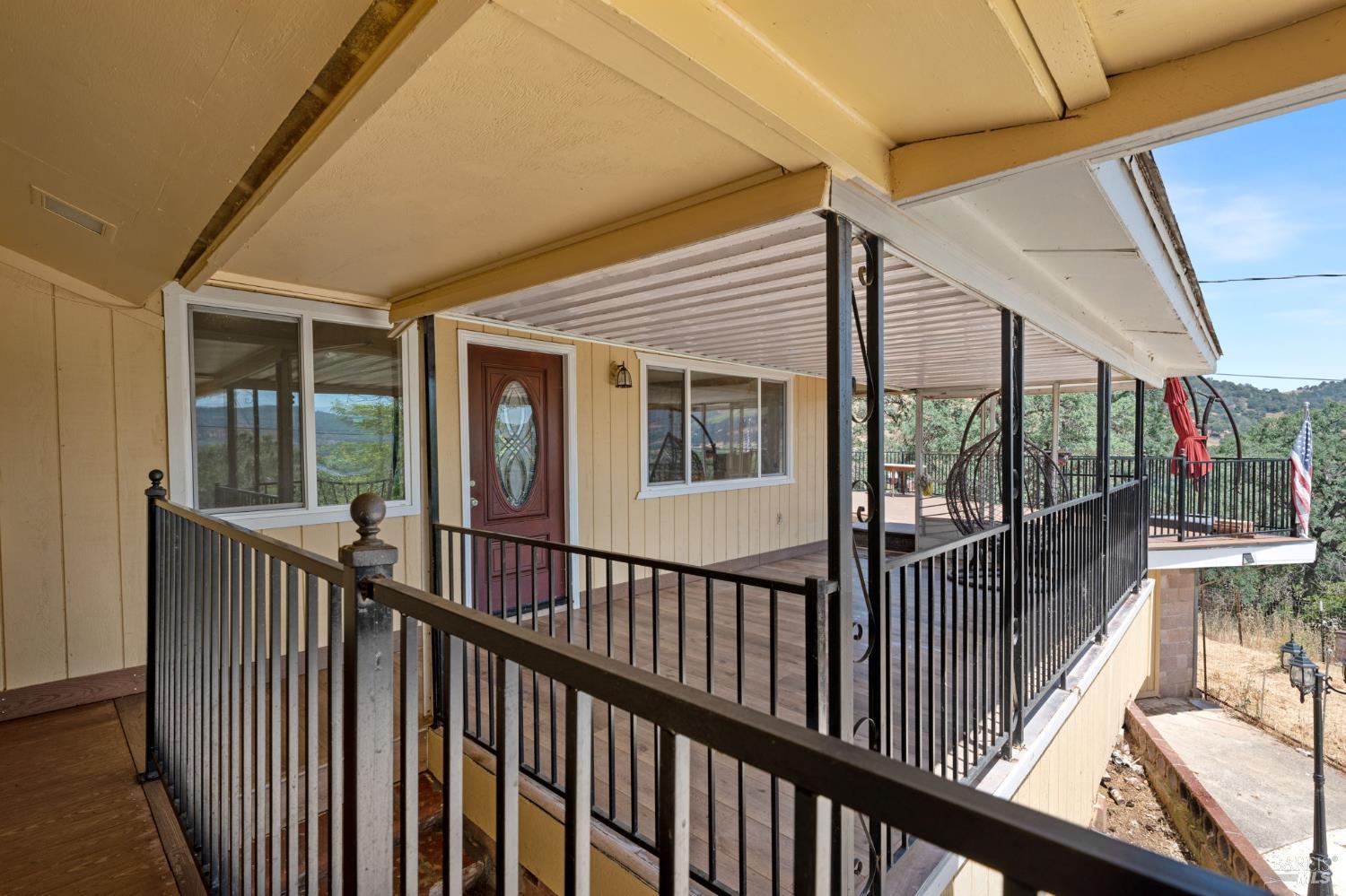 12330 Lakeview Drive