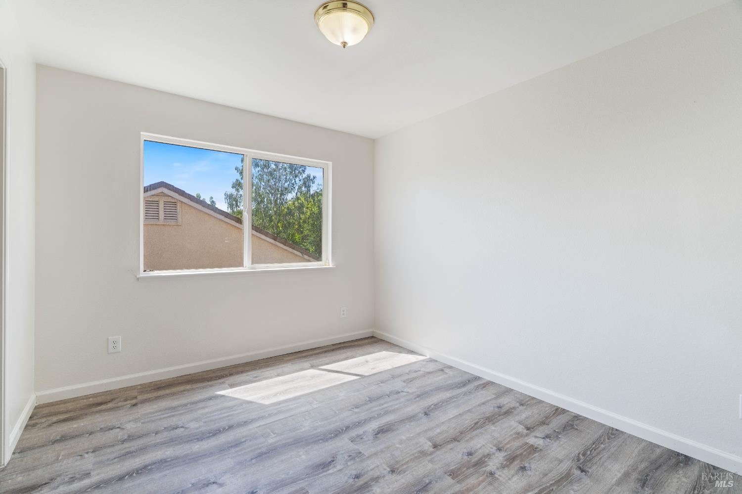 2266 Palmer Circle