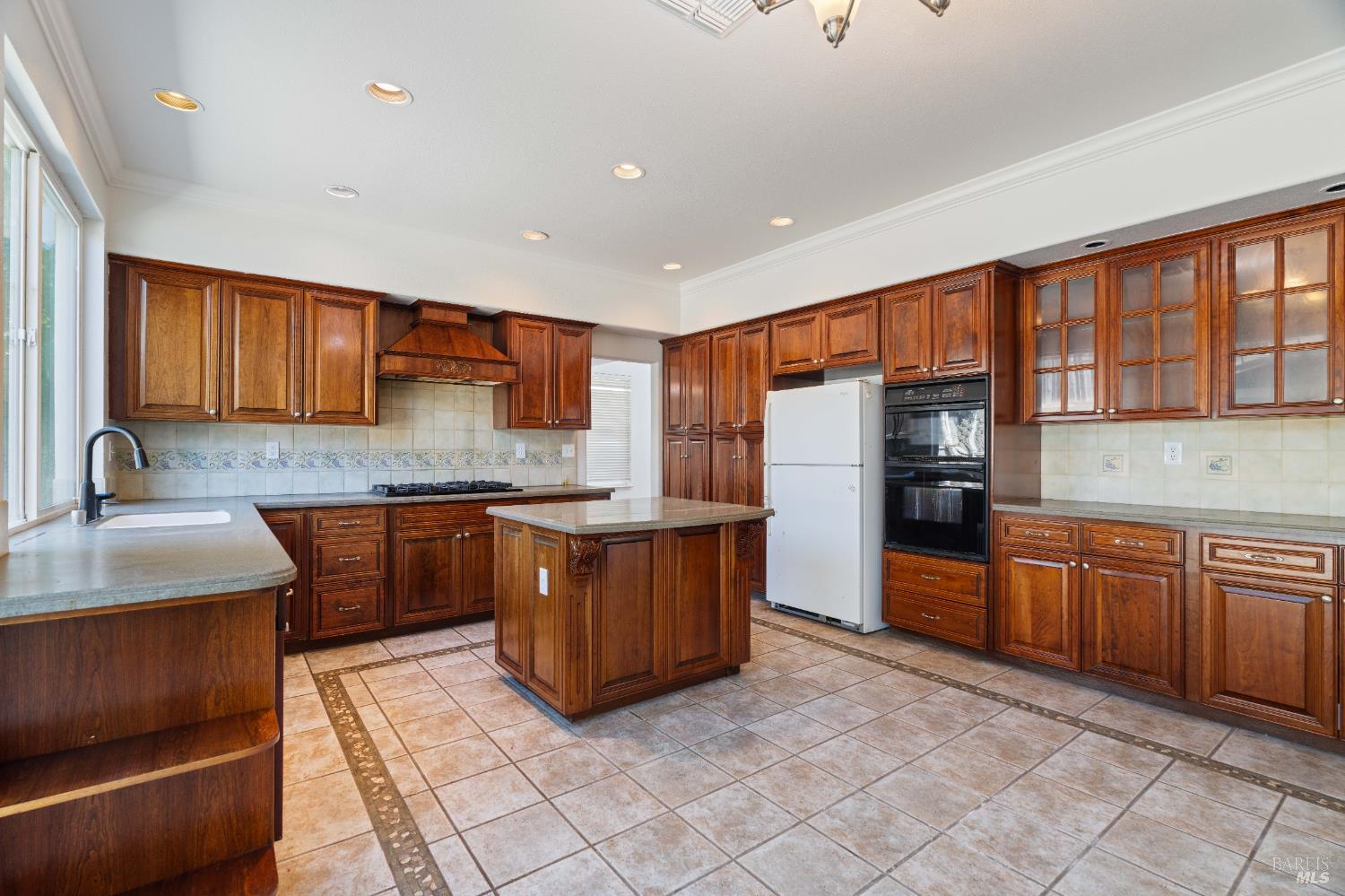 2266 Palmer Circle