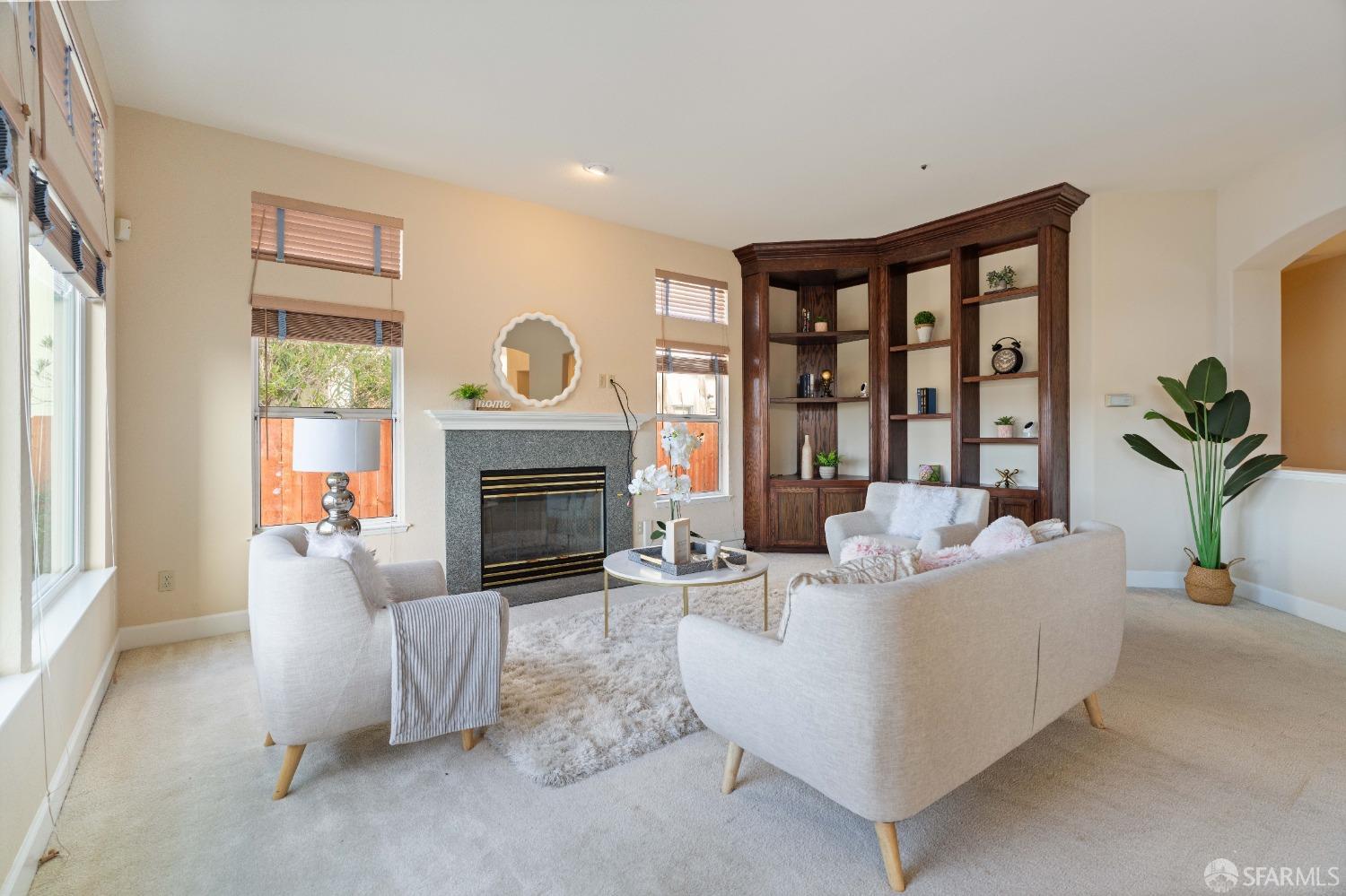 17 Lakewood Circle
