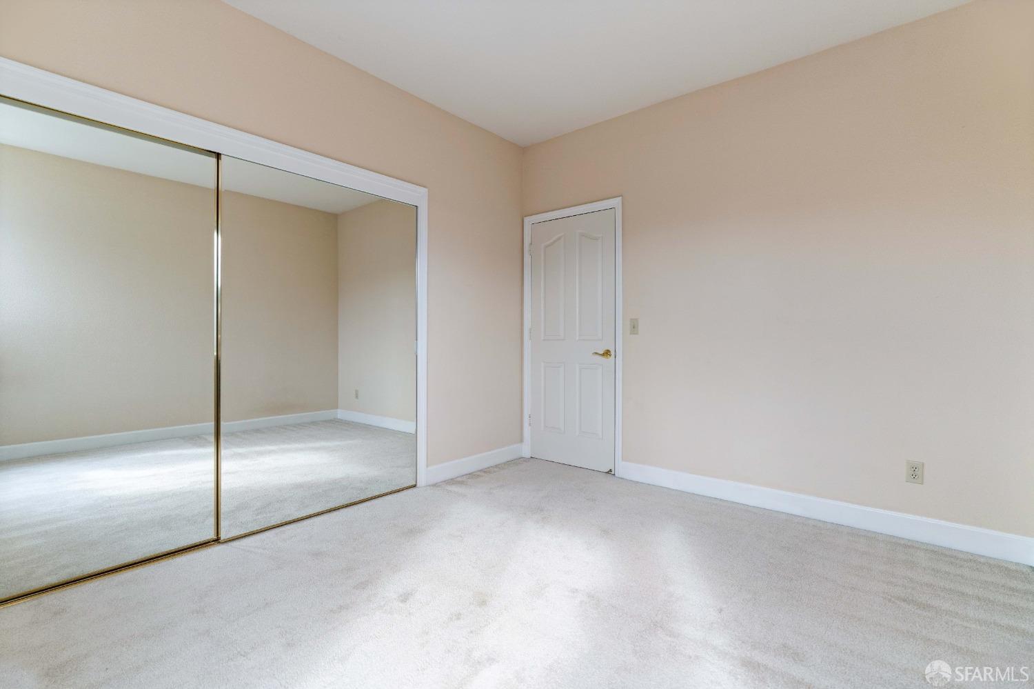 17 Lakewood Circle