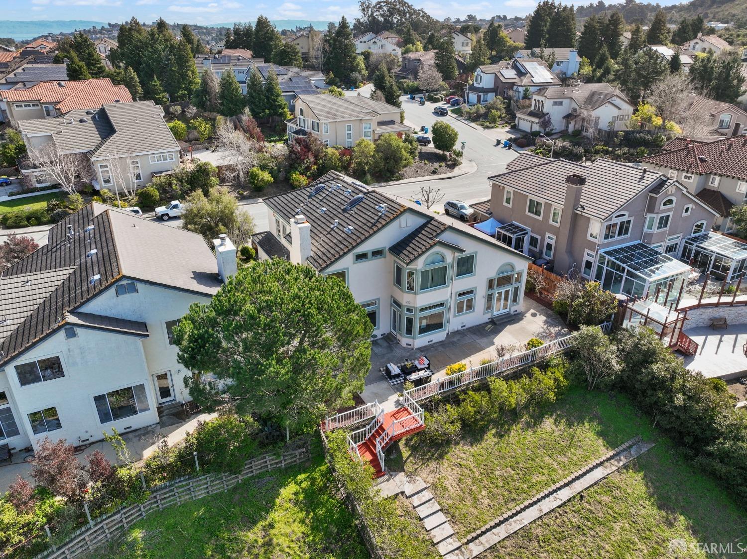 17 Lakewood Circle