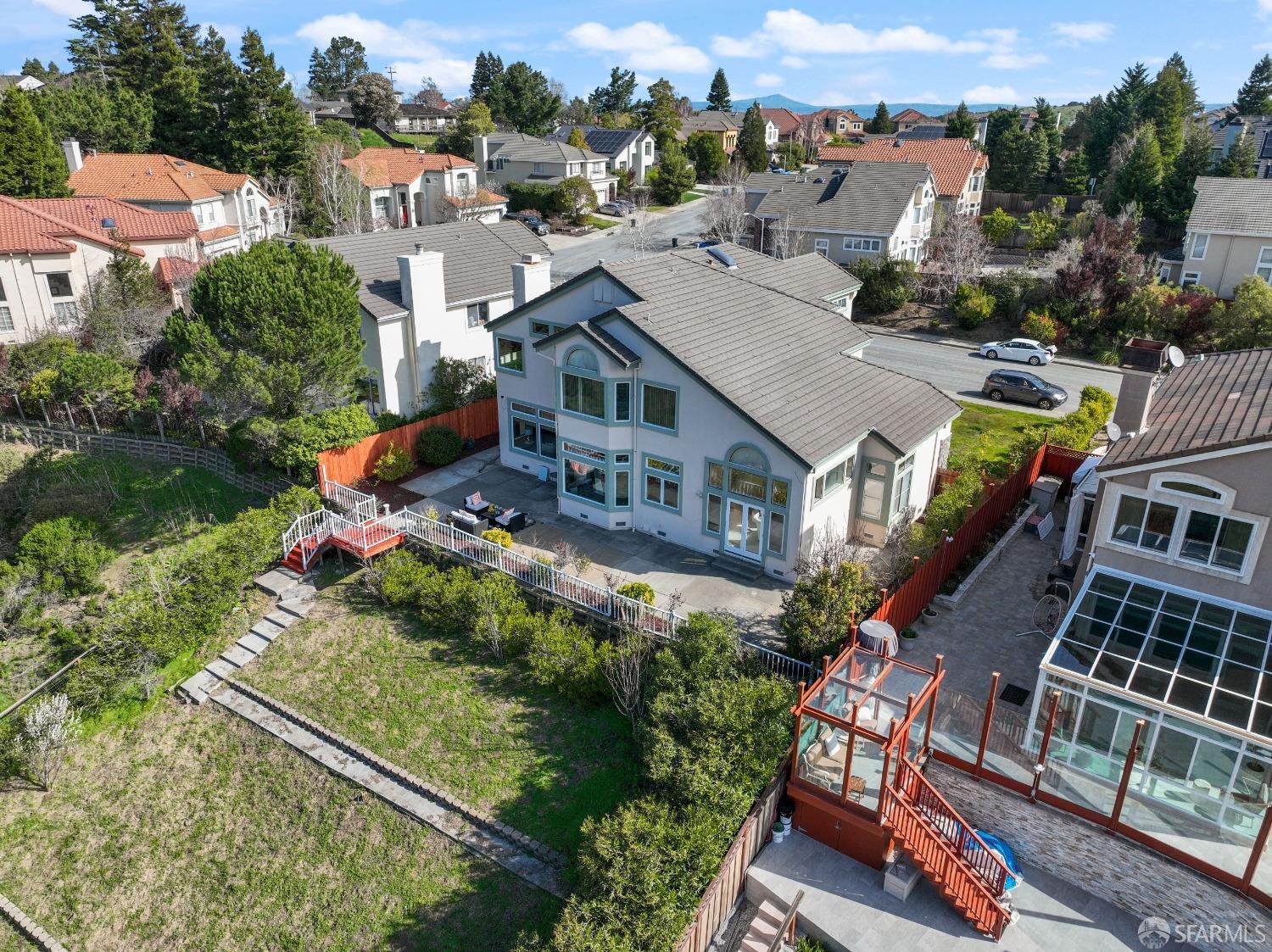 17 Lakewood Circle