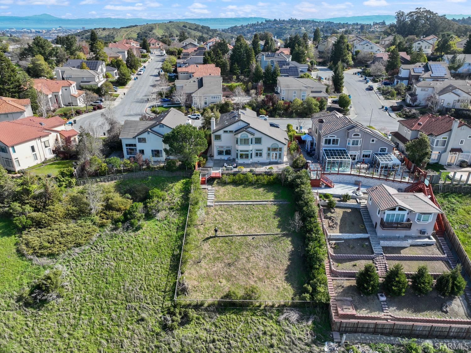 17 Lakewood Circle
