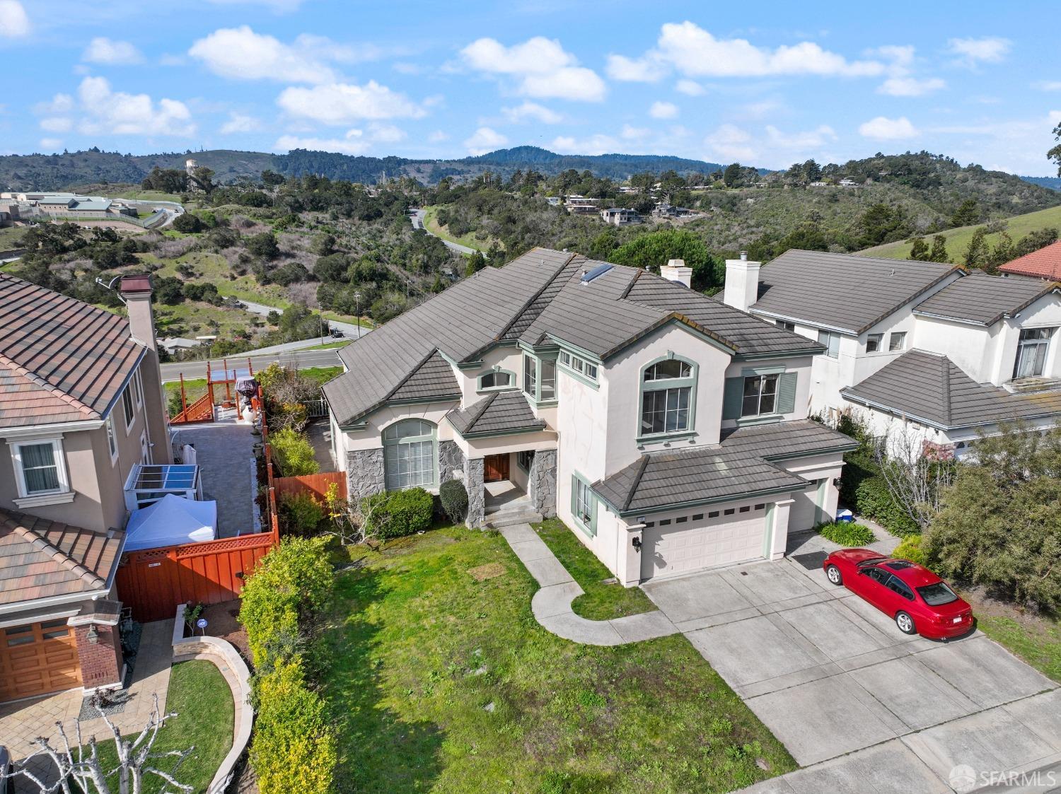17 Lakewood Circle