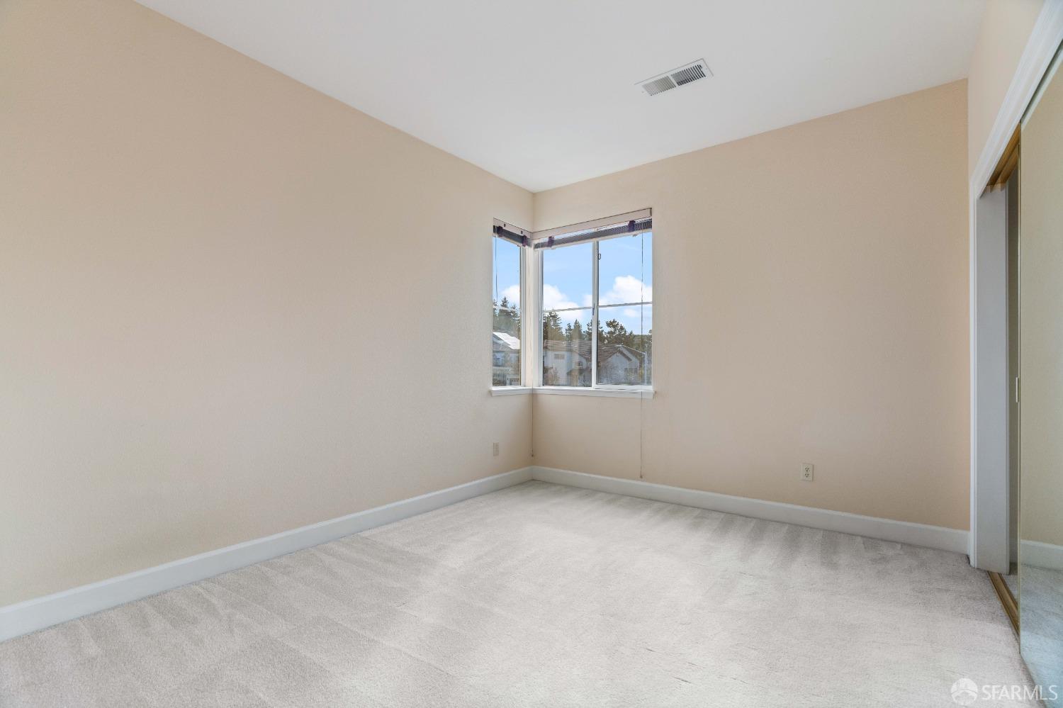 17 Lakewood Circle