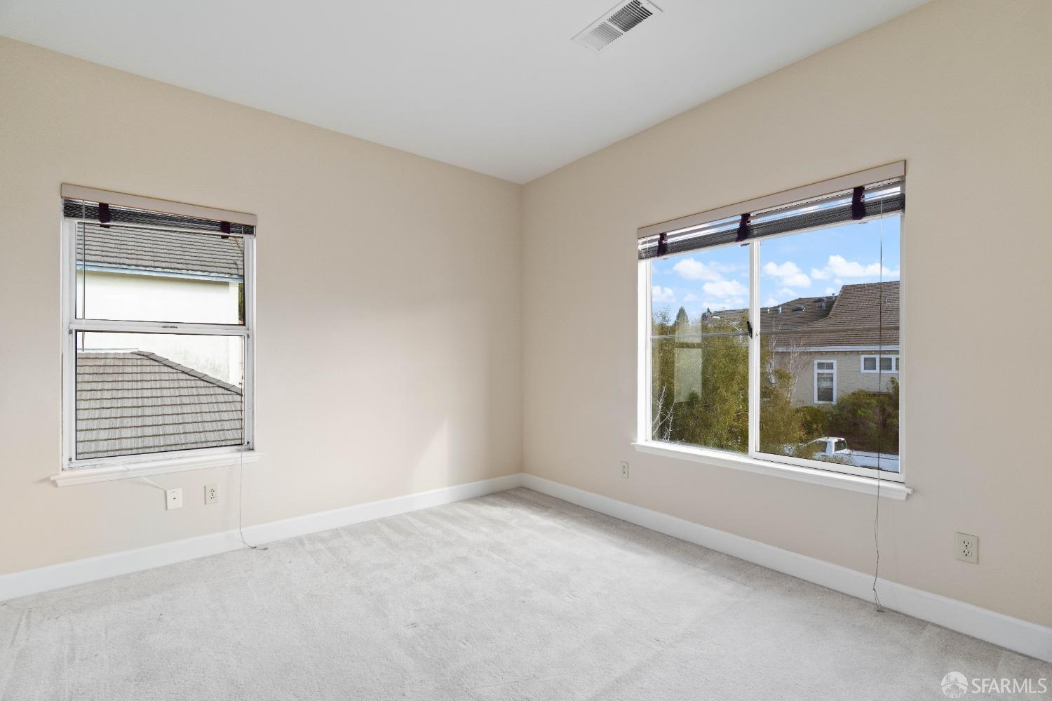 17 Lakewood Circle