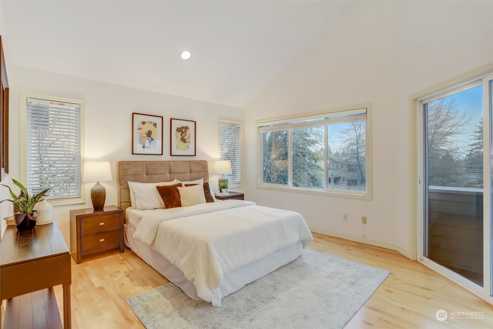 7323 Old Redmond Road Unit: 15