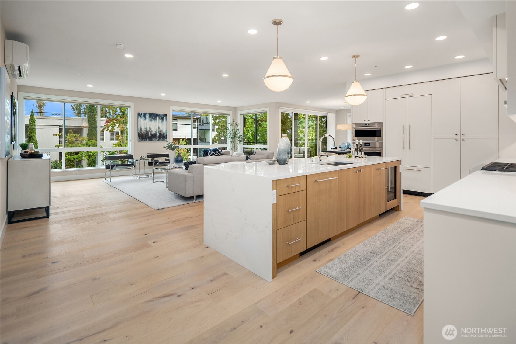 317 5th Avenue Unit: 103