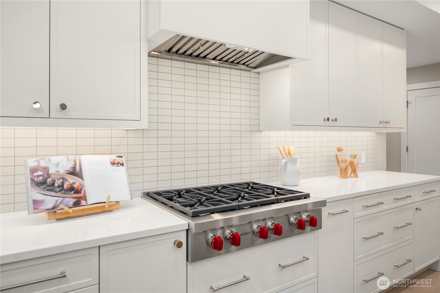 317 5th Avenue Unit: 103