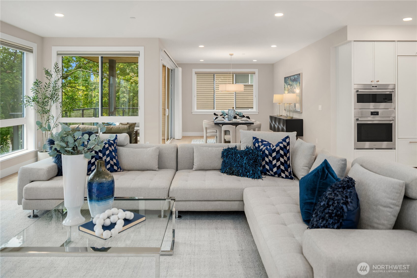 317 5th Avenue Unit: 103