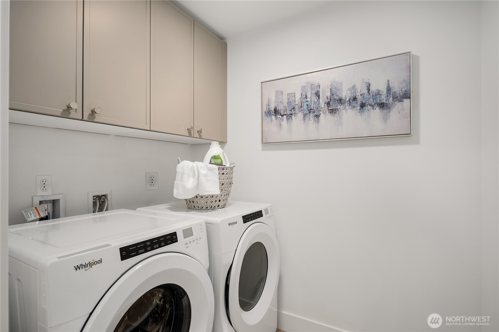 317 5th Avenue Unit: 103